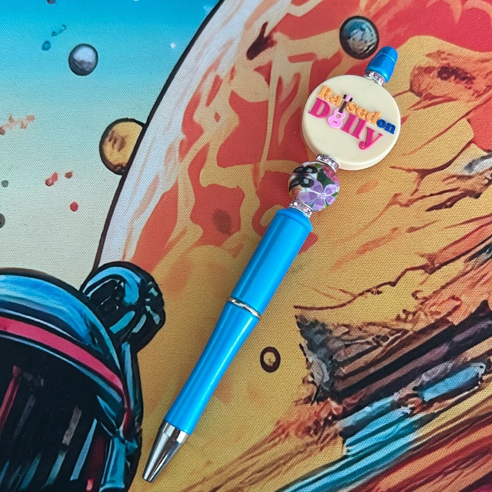 Raised on Dolly Pen